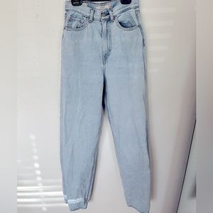 Levi’s high loose light wash denim jeans